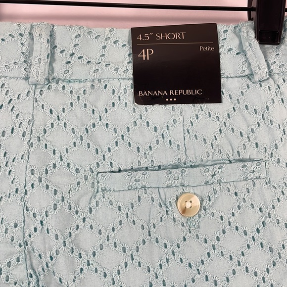 Banana Republic Turquoise eyelet,shorts, small,size 4, NWT - Picture 4 of 10
